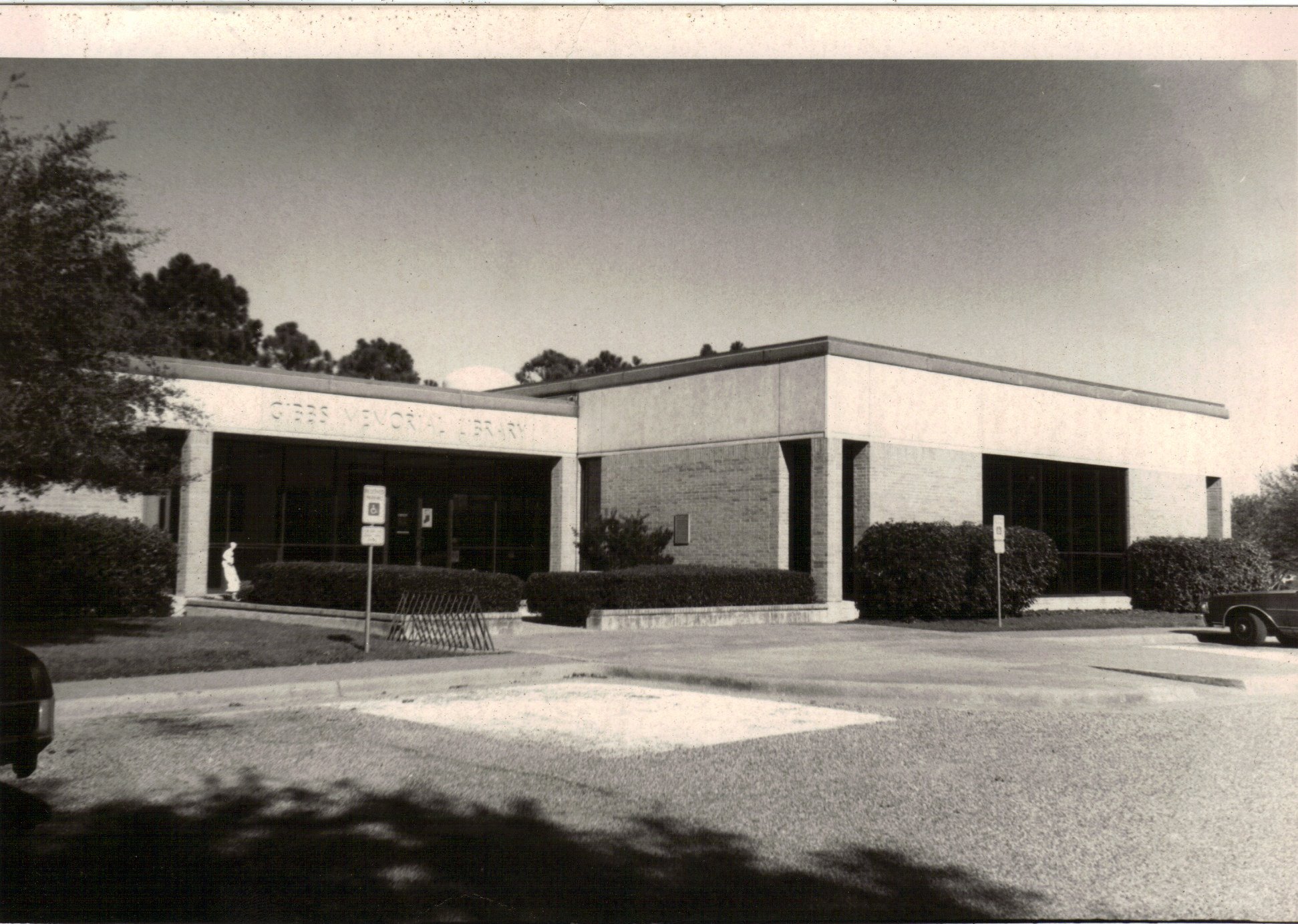 Gibbs Memorial Library